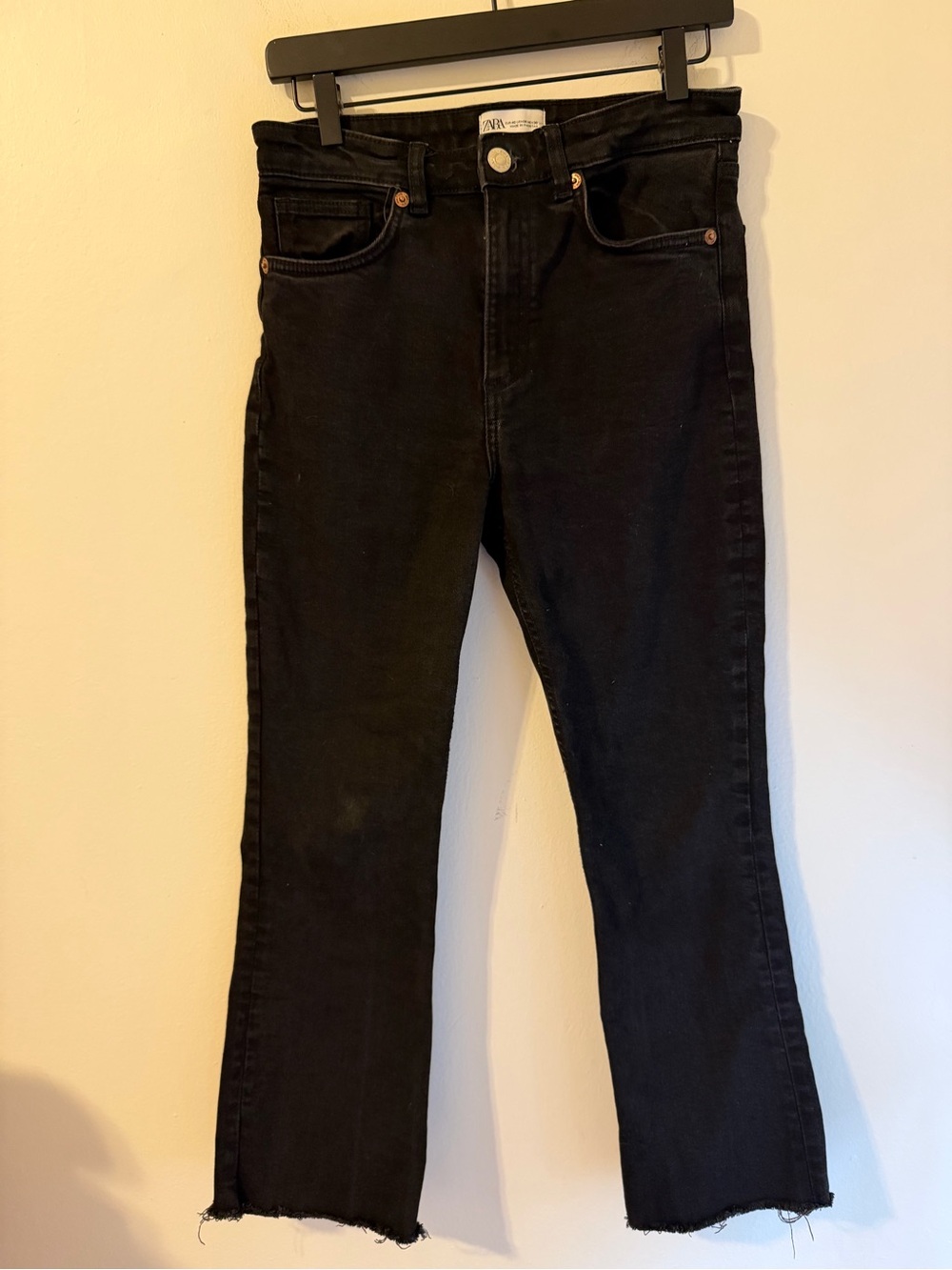 Zara Black Straight Leg Cut-Off Jeans